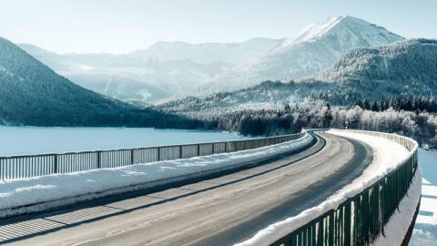 Going hybrid: The game-changing approach to winter road maintenance